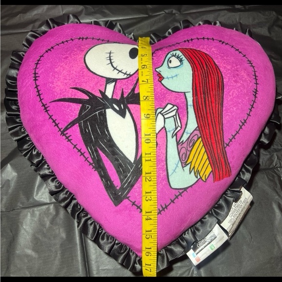 Love You to Death Heart Cloud Pillow - The Nightmare Before - Picture 1 of 5